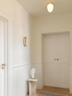 Outlet Nuura Applique murale LED Sasi, intensité lumineuse variable Doré