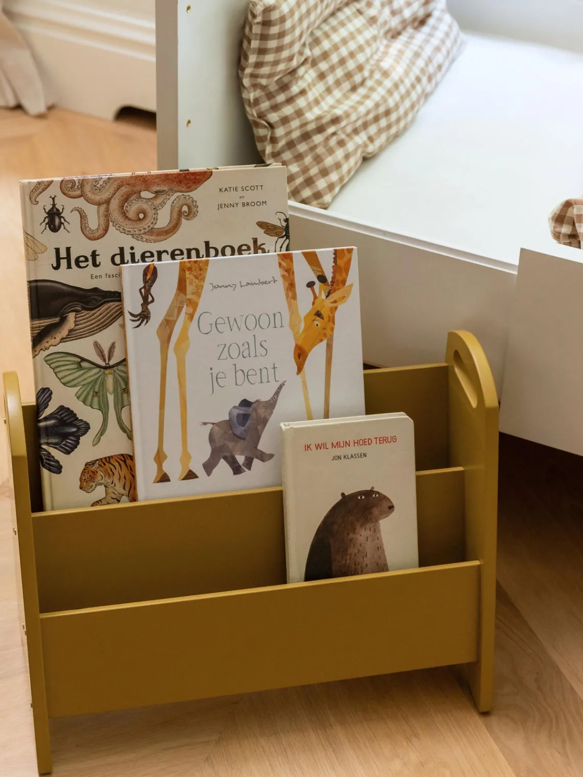 Sale Nofred Bibliothèque Anastasia Jaune moutarde