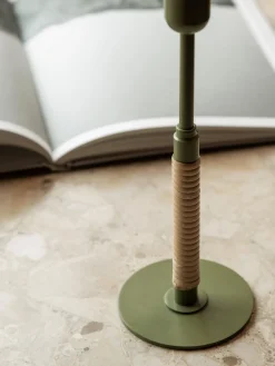 Outlet Audo Copenhagen Bougeoir réglable en hauteur Duca Vert olive, beige clair