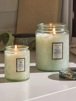 Hot Voluspa Bougie parfumée artisanale Japonica Collection (bois de cade, verveine & lavande) Bois de cade français, verveine & lavande bulgare