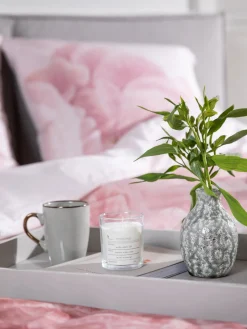 Fashion Broste Copenhagen Bougie parfumée Morning (cassis, pamplemousse) Cassis et pamplemousse