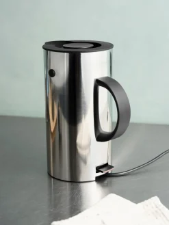 Hot stelton Bouilloire EM77, 1,5 L Argenté, haute brillance
