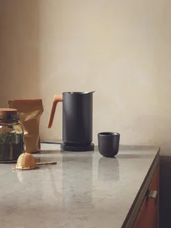 Discount Eva Solo Bouilloire Nordic Kitchen, 1,5 L Noir, bois de chêne
