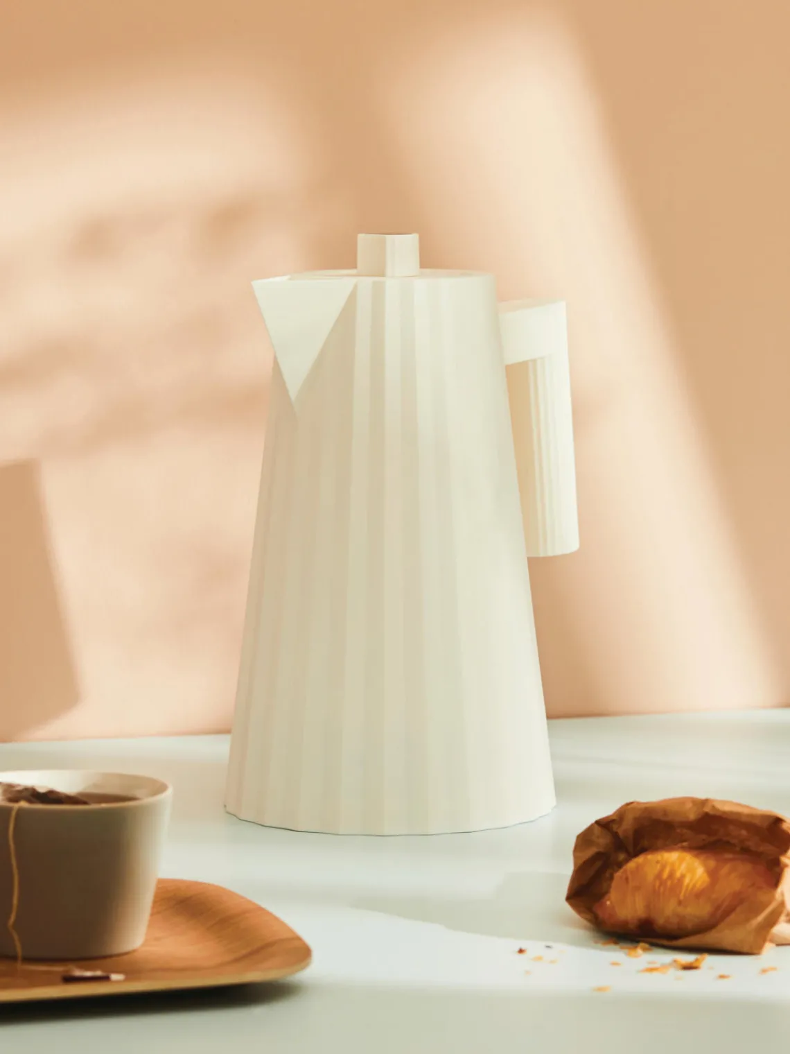 Hot ALESSI Bouilloire Plissé, 1,7 L Blanc cassé