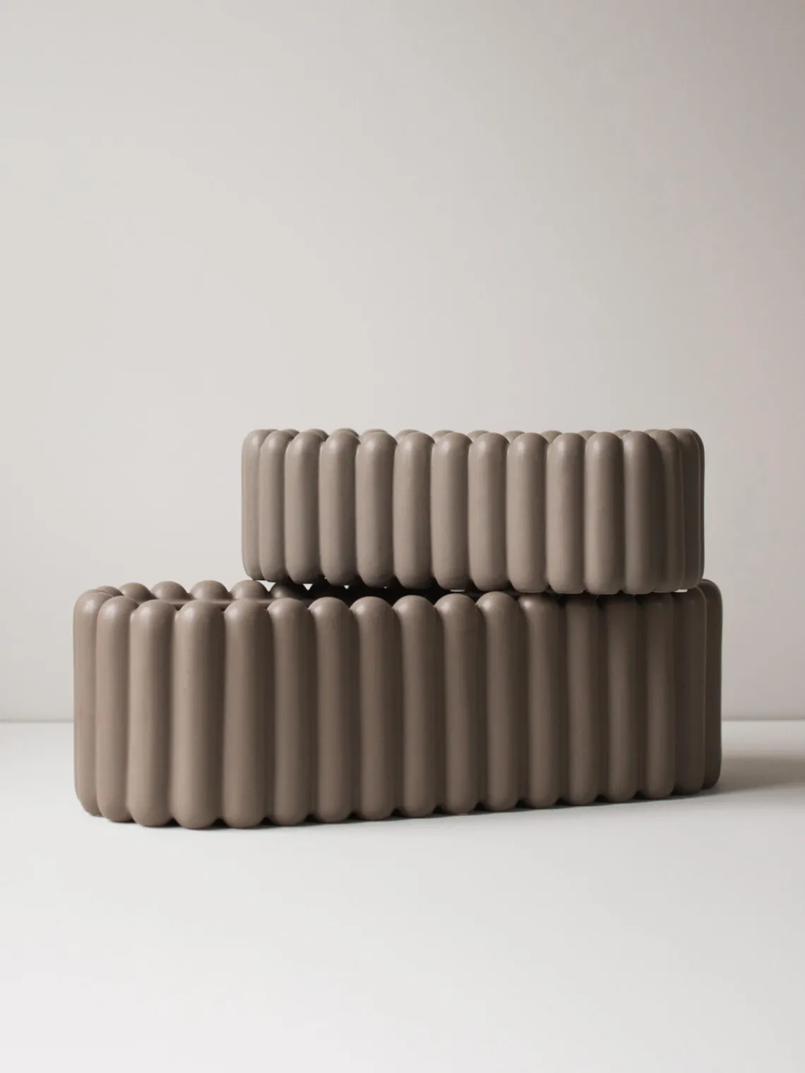 Online DBKD Cache-pot en céramique Mist, larg. 48 cm Taupe, mat