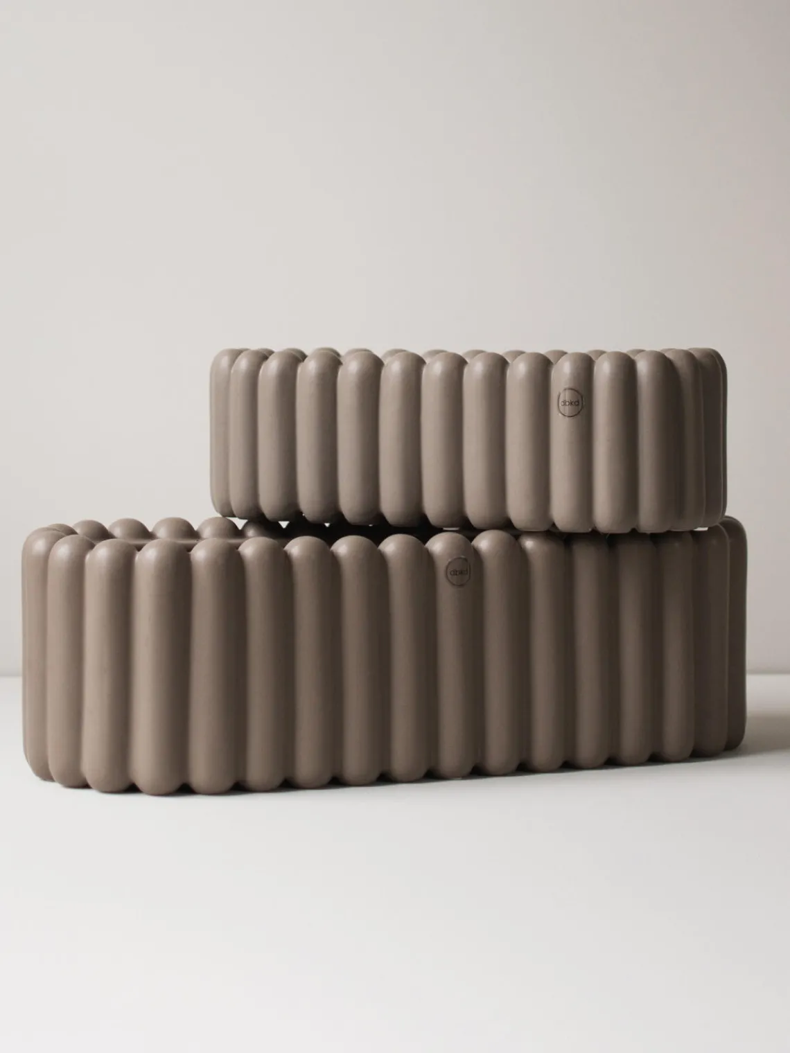 New DBKD Cache-pot Mist, larg. 35 cm Taupe, mat