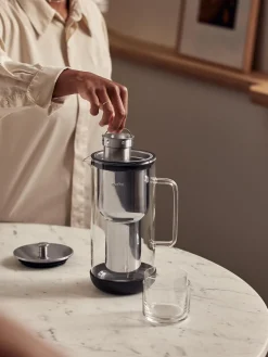 Sale Aarke Carafe avec filtre Purifier, 2.4 L
