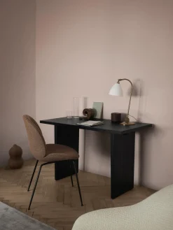 Clearance GUBI Chaise rembourrée Beetle Tissu terracotta, noir mat
