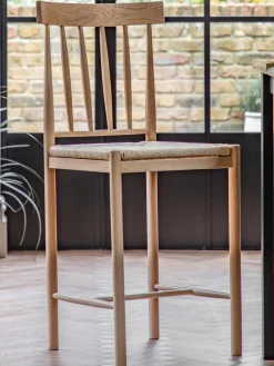 Clearance Westwing Chaises de comptoir artisanales en chêne Eton, 2 pièces