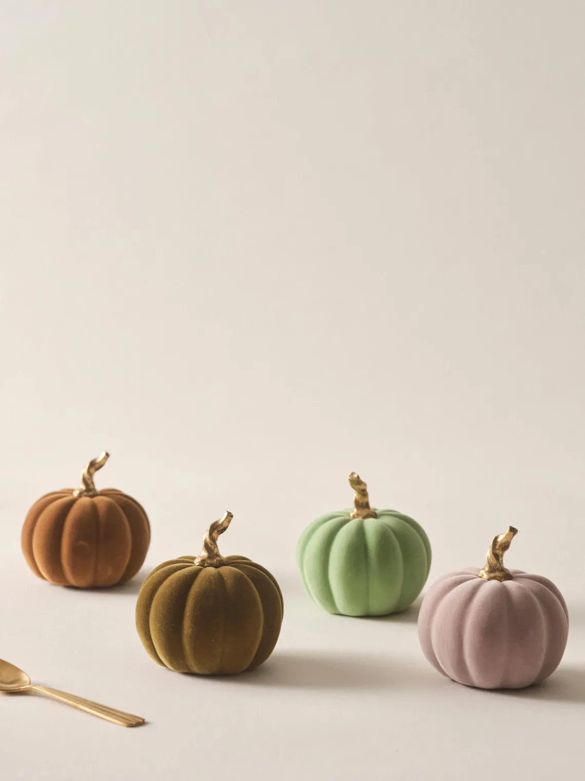 Outlet Jotex Citrouilles décoratives Mercy, 4 élém. Tons bruns, vert clair