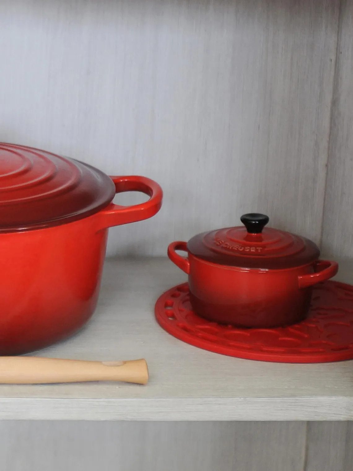 Hot LE CREUSET Cocotte en céramique Mini Tons rouges, noir
