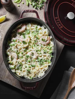 Sale Staub Cocotte ovale en fonte La Cocotte Lie de vin, argenté