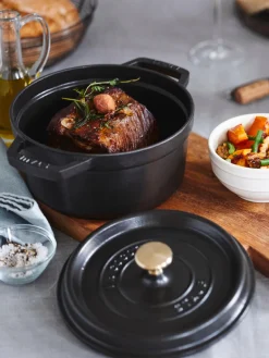 New Staub Cocotte ronde en fonte La Cocotte