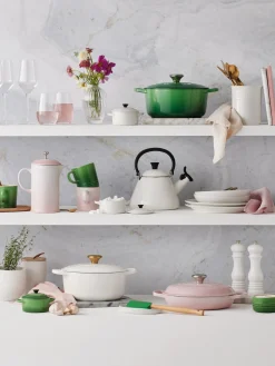 Clearance LE CREUSET Cocotte ronde en fonte émaillée Signature Collection Blanc, doré