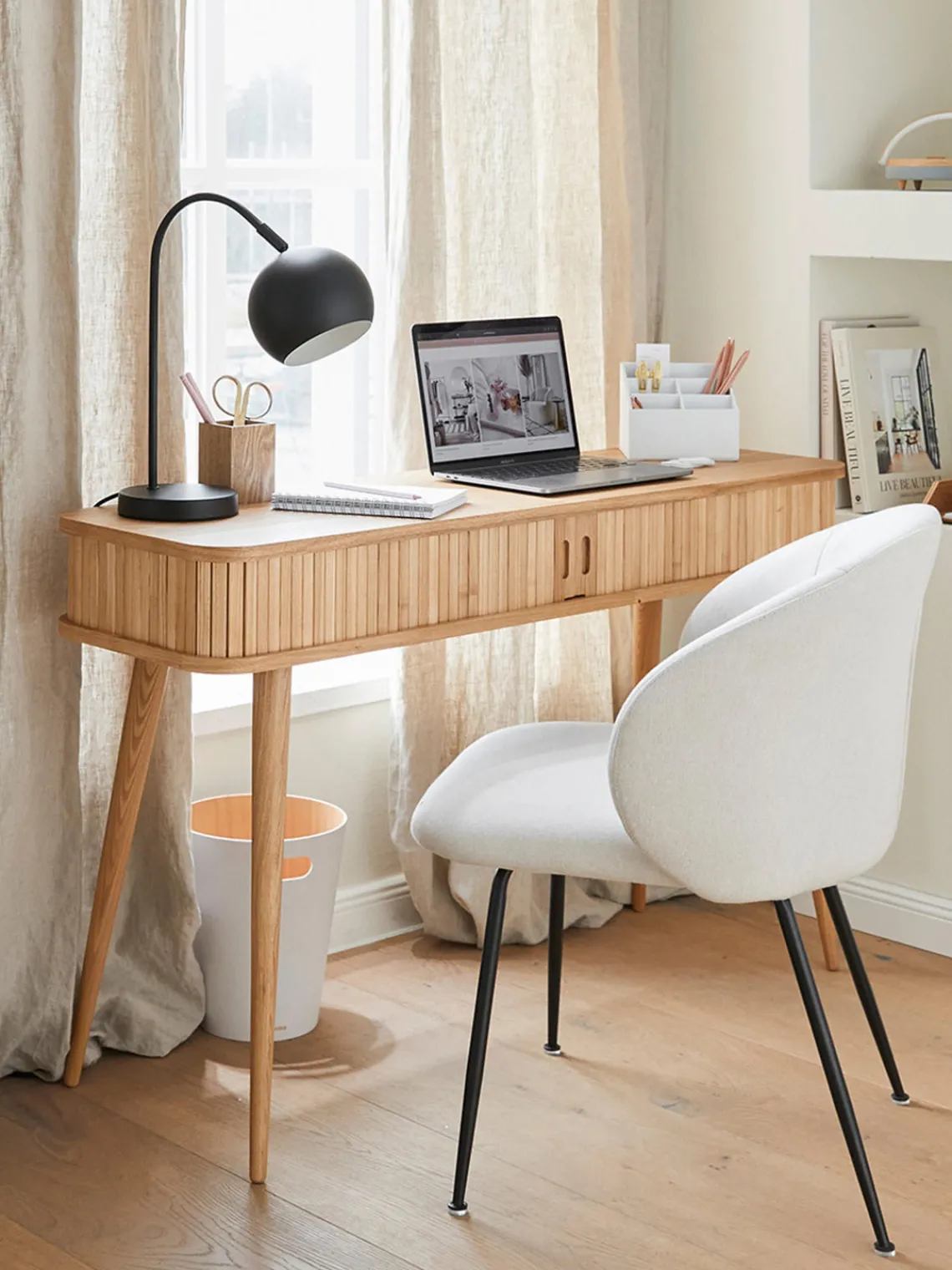 Outlet Zuiver Console en bois cannelé avec rangement Barbier Frêne