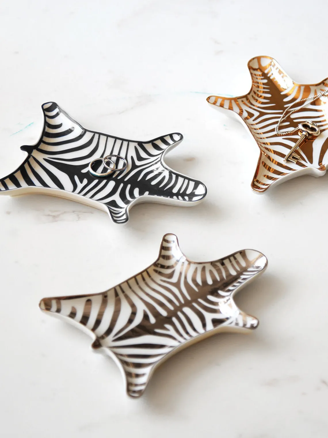 Clearance Jonathan Adler Coupelle décorative en porcelaine Zebra Noir, blanc