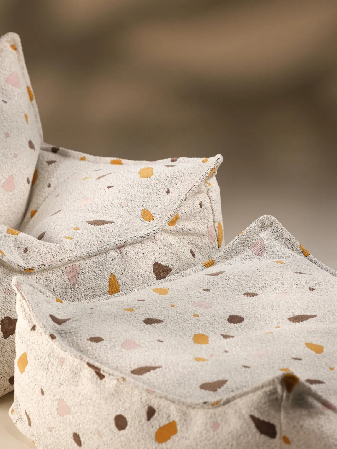 Best Wigiwama Coussin de sol en bouclette pour enfants fait main Sugar Bouclette blanche, aspect terrazzo