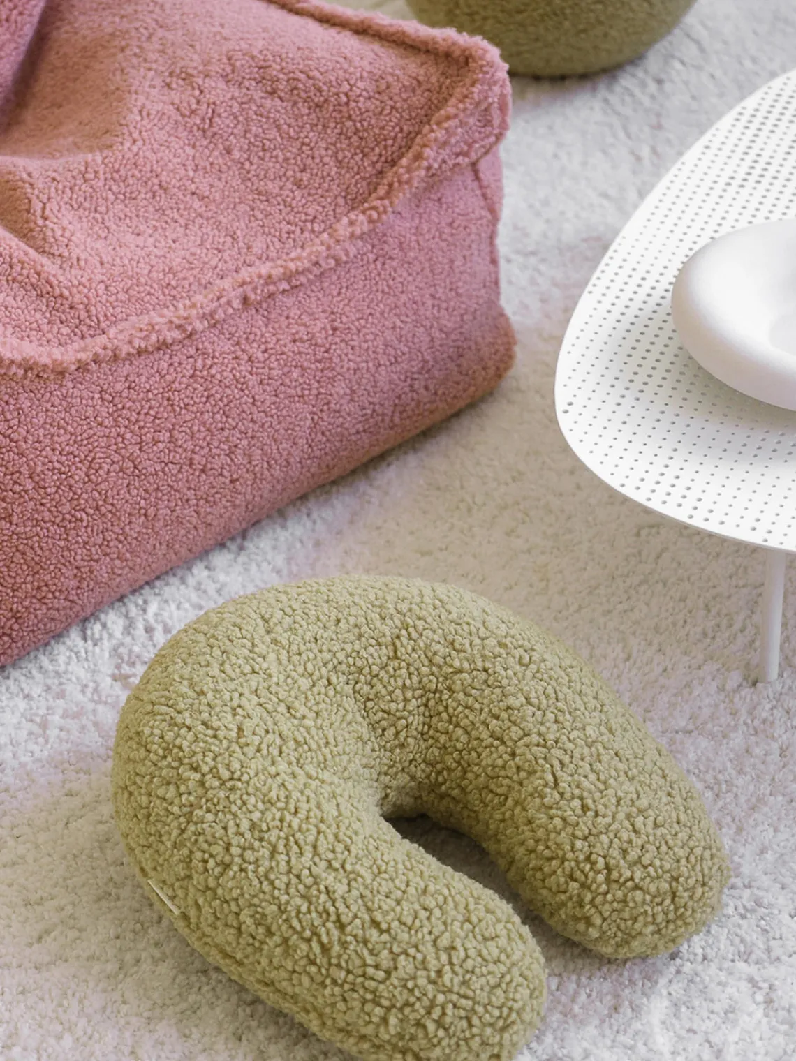 Online Wigiwama Coussin en peluche U Arch Vert clair