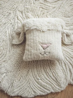 Discount Lorena Canals Coussin peluche en laine Sheep