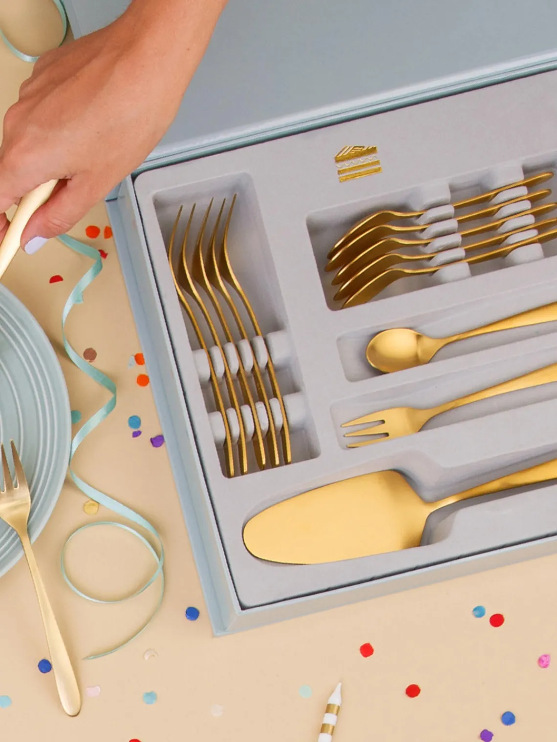 Clearance Sola Switzerland Couverts à gâteau Tulip, 6 personnes (13 élém.) Doré, mat