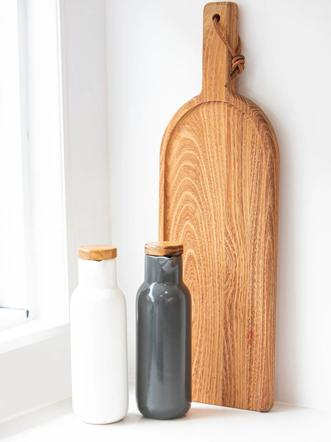 Hot ladelle Distributeurs pour vinaigre et huile en porcelaine Essentials, 2 élém.