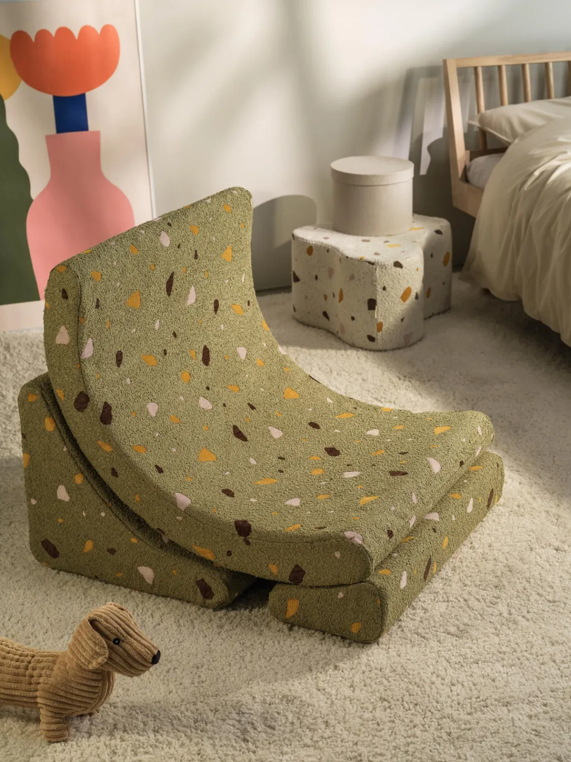 Best Wigiwama Fauteuil en bouclette pour enfants fait main Moon Bouclette vert olive, aspect terrazzo