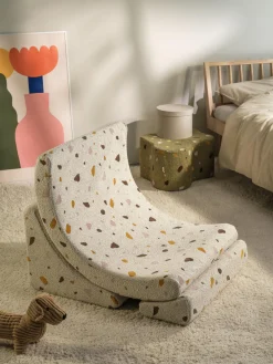 Discount Wigiwama Fauteuil en bouclette pour enfants fait main Moon Bouclette blanche, aspect terrazzo