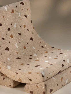 Fashion Wigiwama Fauteuil en bouclette pour enfants fait main Moon Bouclette beige, aspect terrazzo
