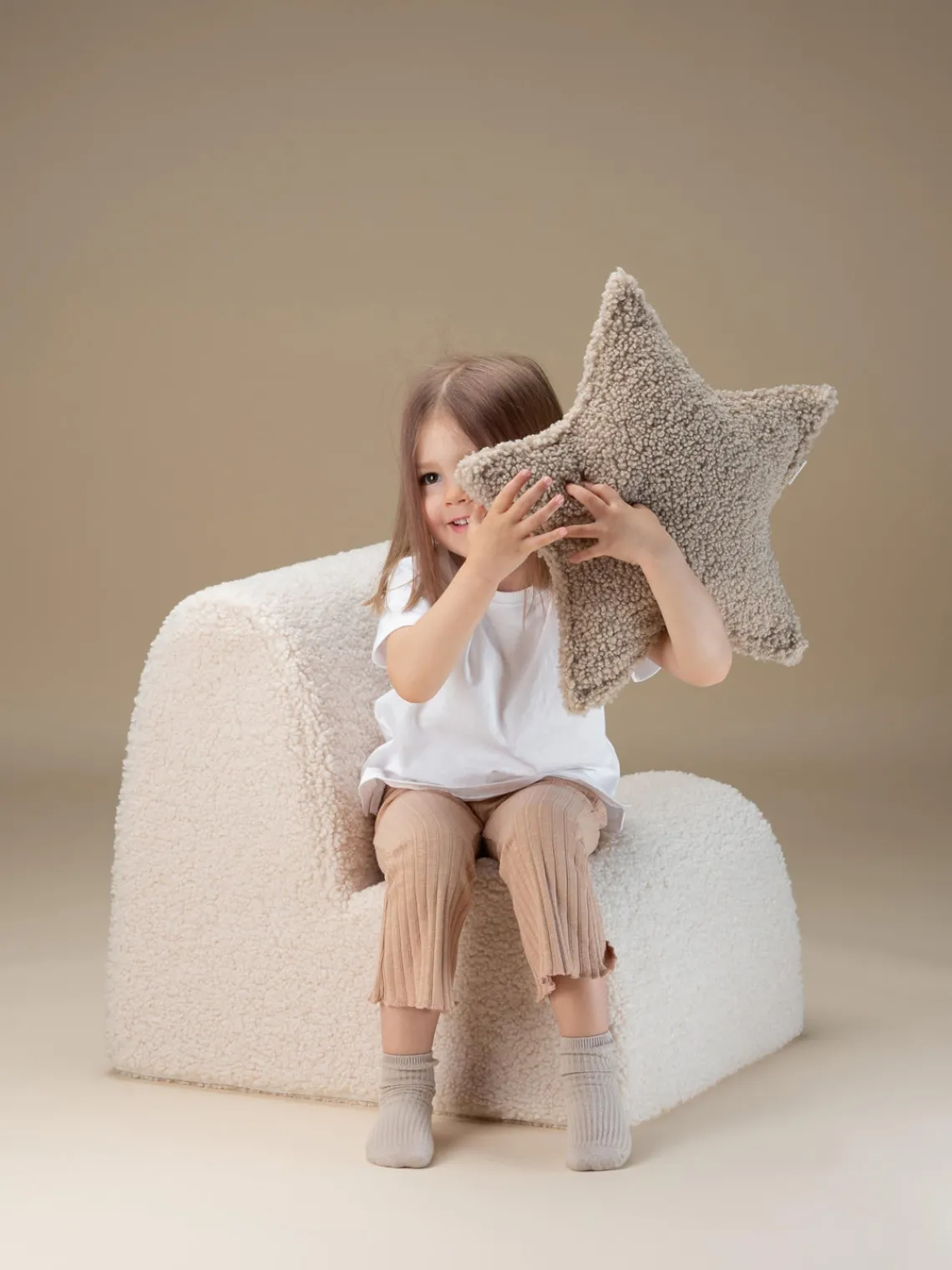 Hot Wigiwama Fauteuil en peluche pour enfant Cloud Peluche blanc cassé