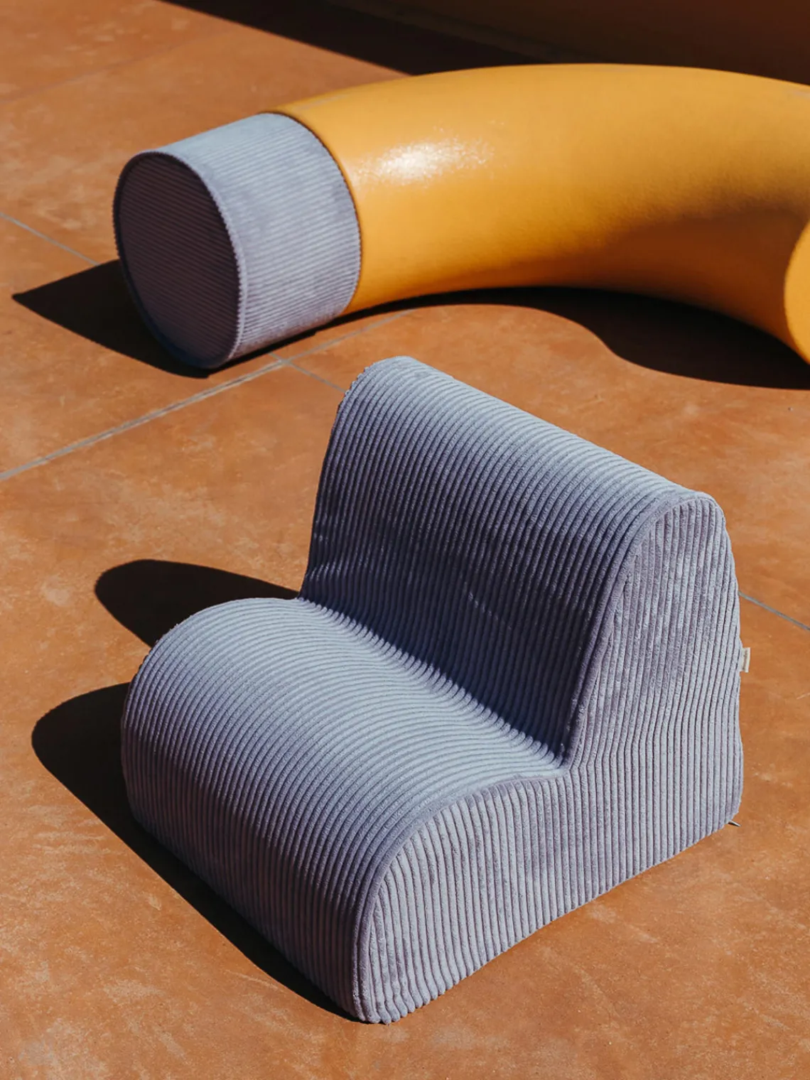 Outlet Wigiwama Fauteuil pour enfant en velours côtelé Cloud Velours côtelé gris-bleu