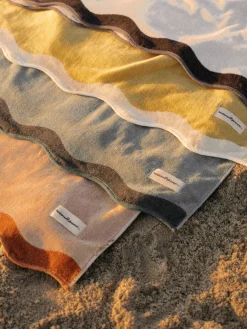 Discount Business & Pleasure Fouta Wave
