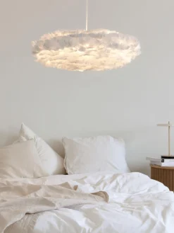 New UMAGE Grande suspension en plumes décoratives Eos Esther