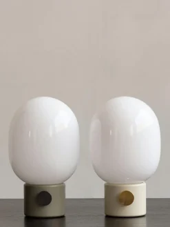 Sale Audo Copenhagen Lampe à poser avec port USB JWDA, intensité lumineuse variable Blanc, beige clair, doré