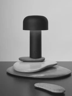 Outlet Flos Lampe à poser LED à intensité variable Bellhop Noir, mat