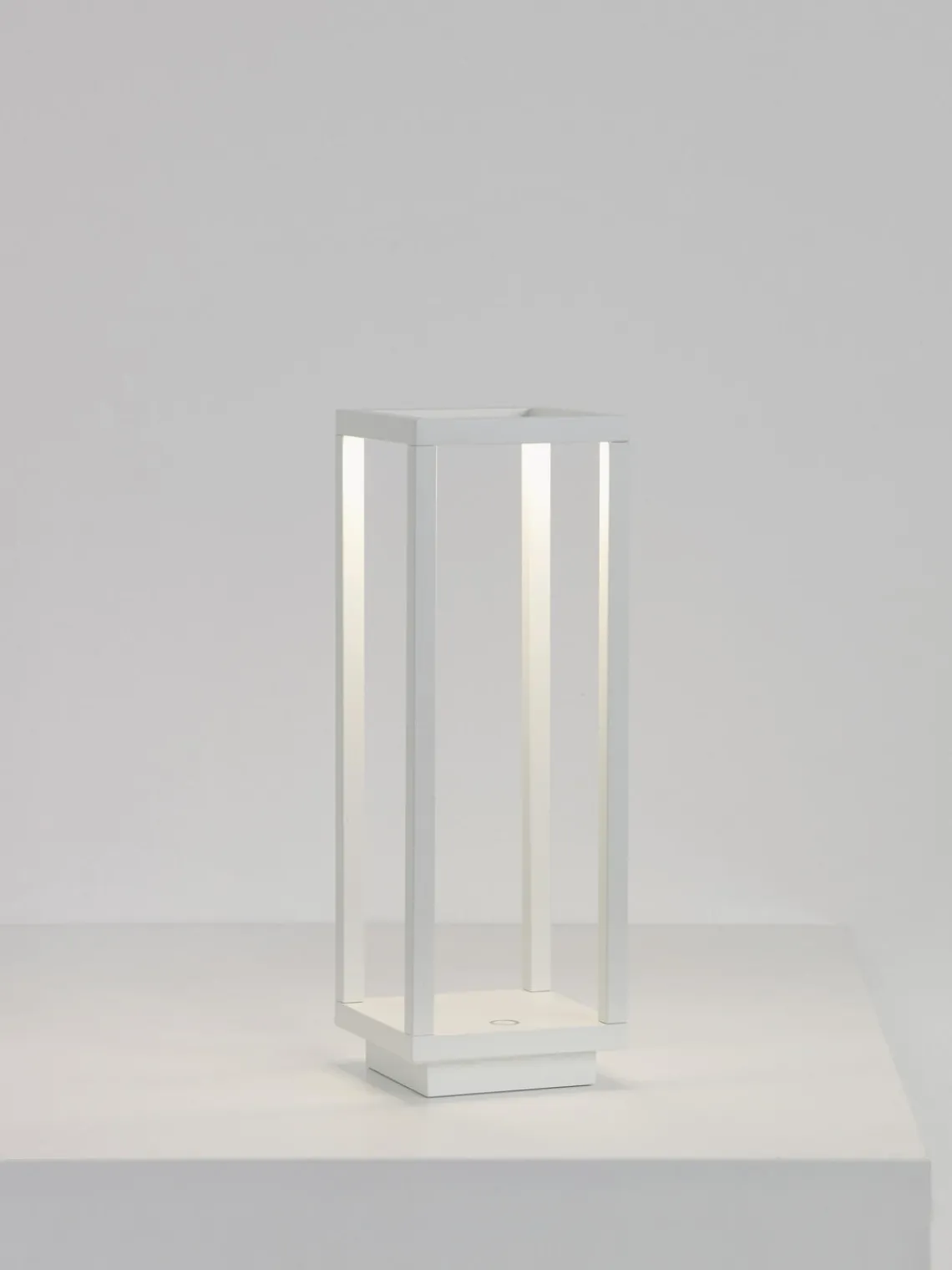 Discount zafferano Lampe à poser LED mobile à intensité variable Home Pro Blanc