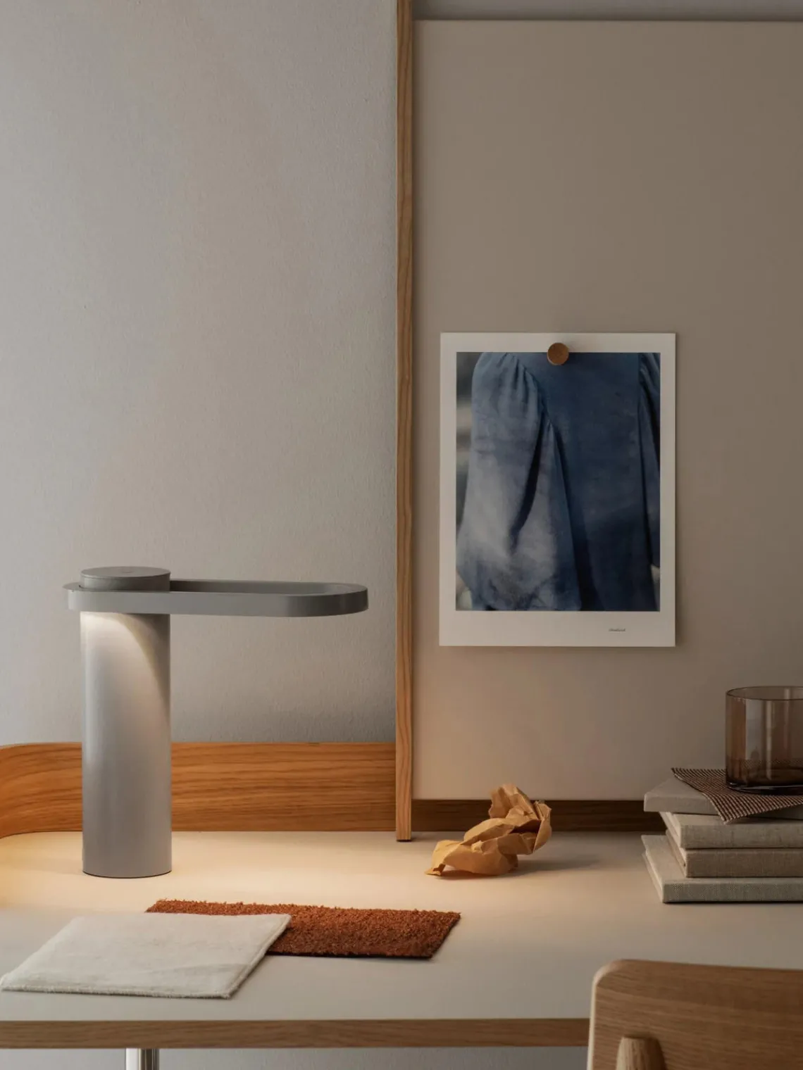 Online blomus Lampe à poser LED mobile Hoop, intensité lumineuse variable