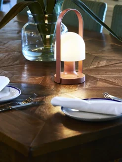 New Marset Lampe à poser LED mobile orientable FollowMe, intensité lumineuse variable Blanc, terracotta
