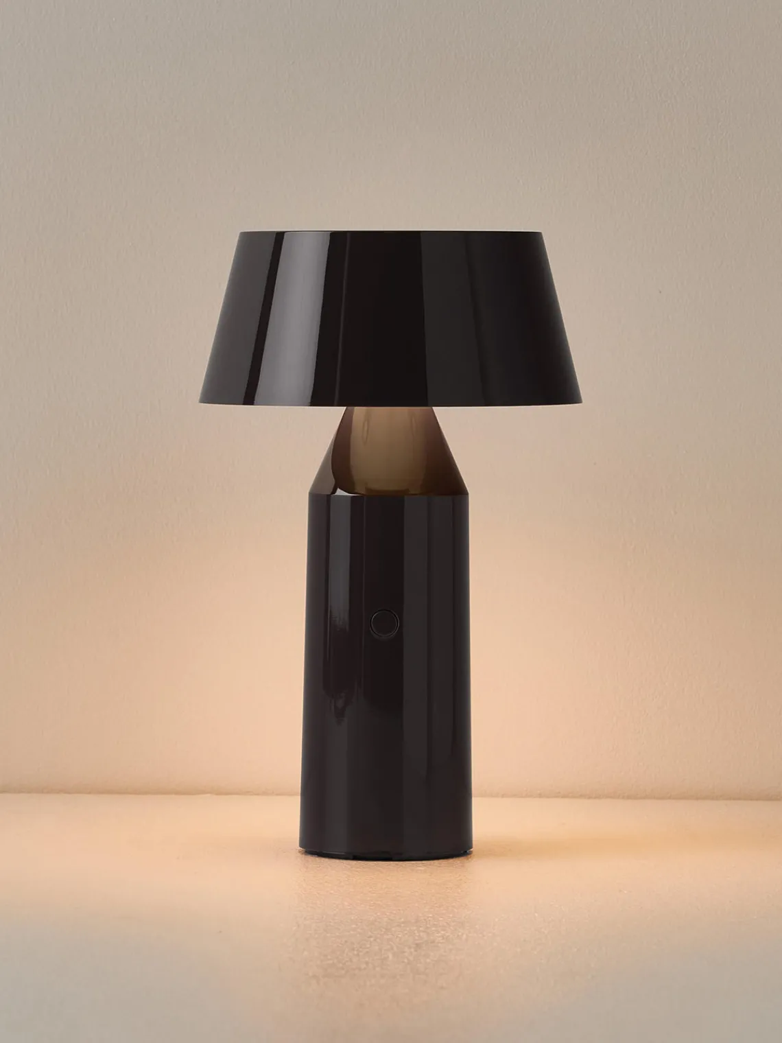 Hot Marset Lampe à poser LED mobile orientable Bicoca, intensité lumineuse variable Anthracite haute brillance, grège