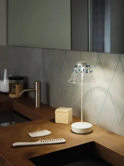 Sale zafferano Lampe à poser LED mobile Swap Mini, intensité lumineuse variable Blanc