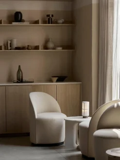 Sale Audo Copenhagen Lampe à poser mobile fabriquée à la main Hashira, à intensité variable