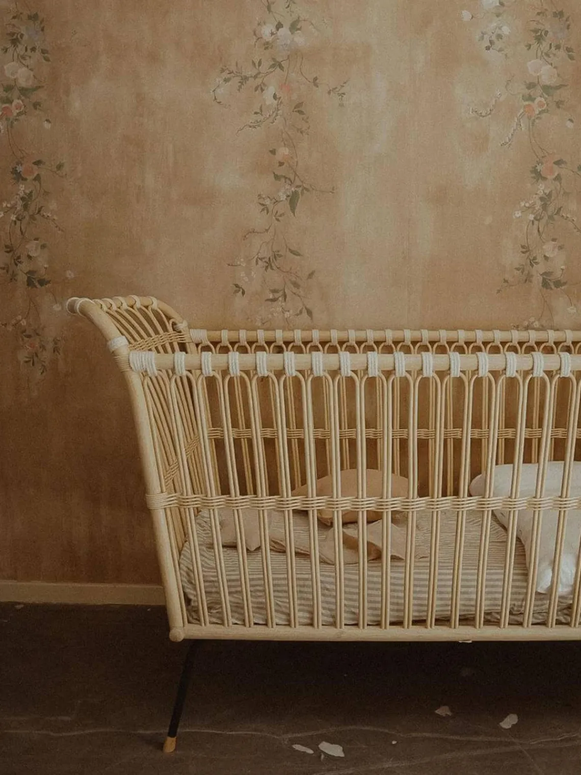Clearance Bermbach Lit bébé artisanal en rotin Frederick