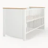 Outlet Roba Kids Lit de bébé en bois réglable en hauteur Ava, 70 x 140 cm