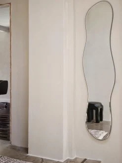 Fashion ferm LIVING Miroir intégral de forme organique Pond Argenté