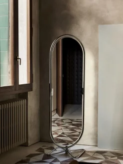 Hot Verpan Miroir sur pied ovale System 1-2-3, design Verner Panton