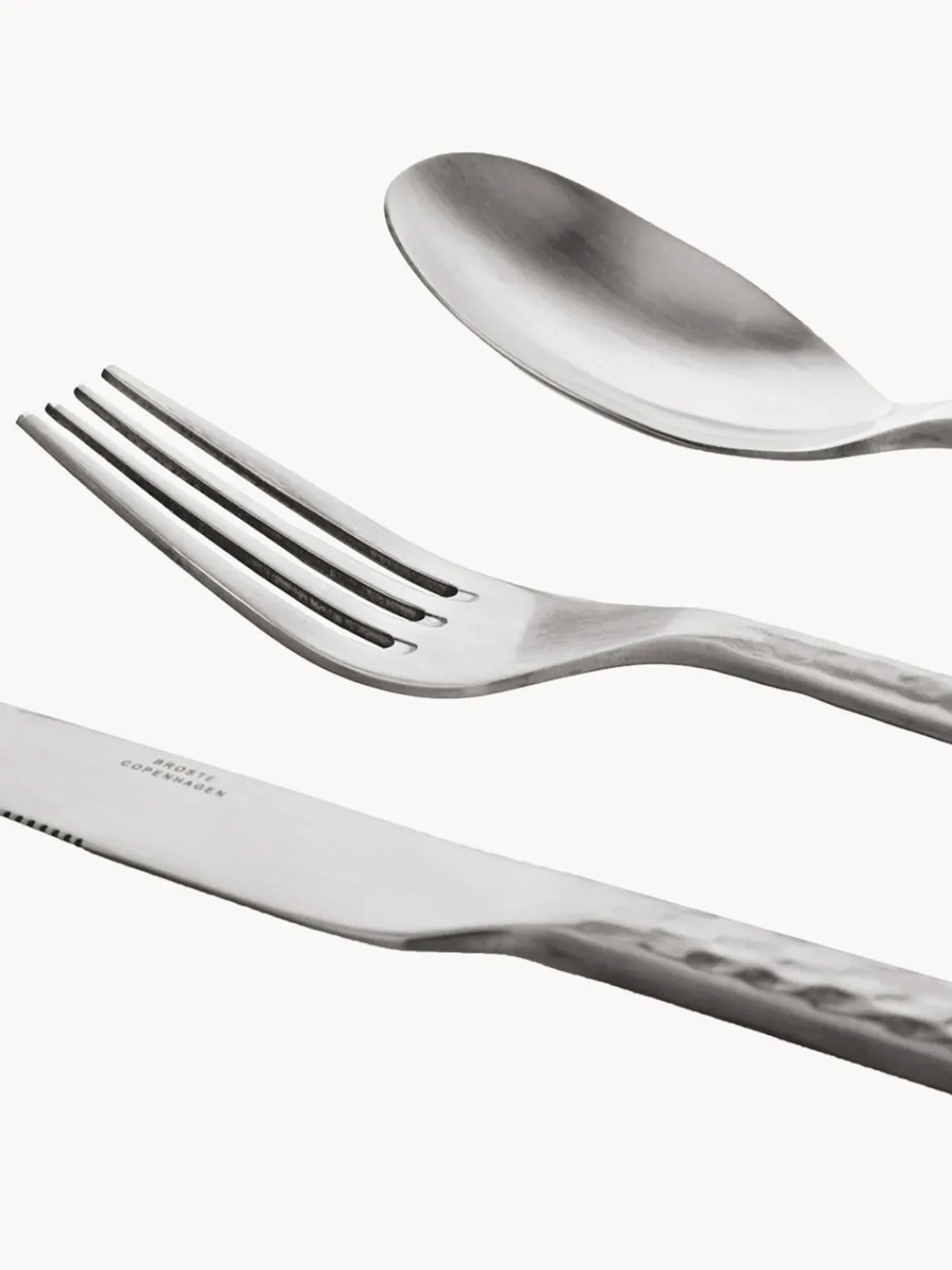 Outlet Broste Copenhagen Ménagère avec manche martelé Hune, 4 personnes (16 élém.)