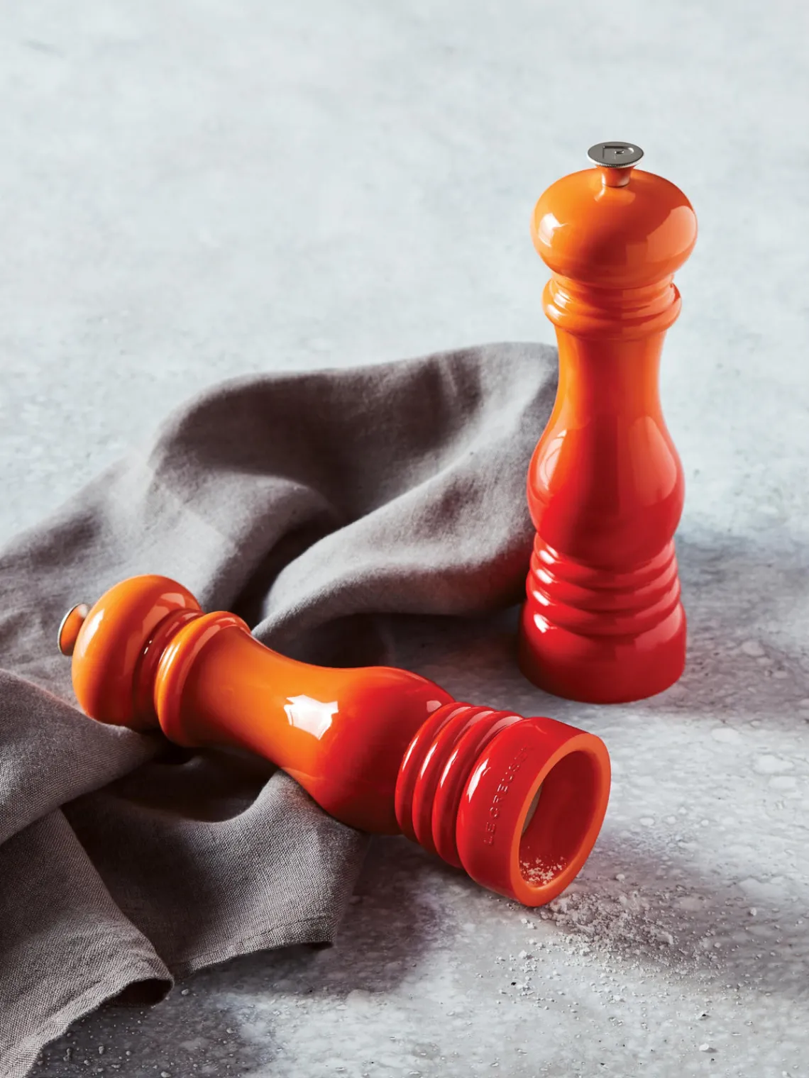 Best LE CREUSET Moulin à poivre avec broyeur en céramique Creuset Orangé haute brillance, argenté