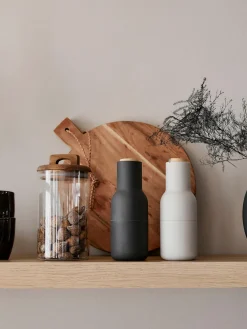 Hot Audo Copenhagen Moulin à sel et à poivre design avec couvercle en hêtre Bottle Grinder, 2 élém. Anthracite, blanc, bois de hêtre