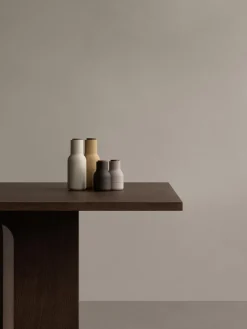 Hot Audo Copenhagen Moulins à sel et à poivre design avec couvercle en noyer Bottle Grinder, 2 élém. Vert olive, beige clair, bois de noyer
