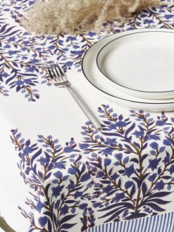 Hot Bungalow Nappe avec motif à fleurs Jasmine Bleu foncé, blanc cassé, brun