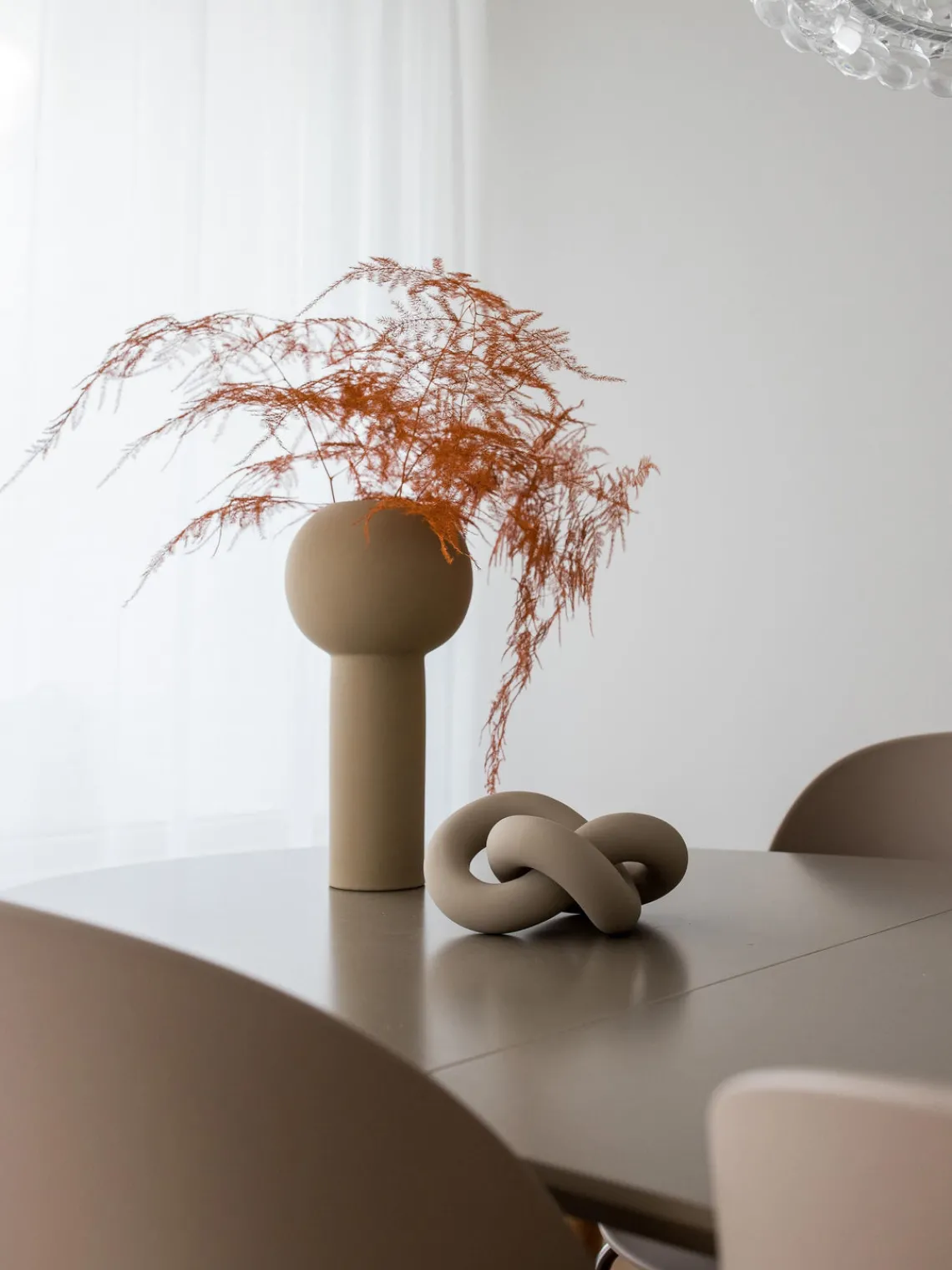 Sale Cooee Design Objet décoratif peint à la main Knot, haut. 9 cm Beige, mat